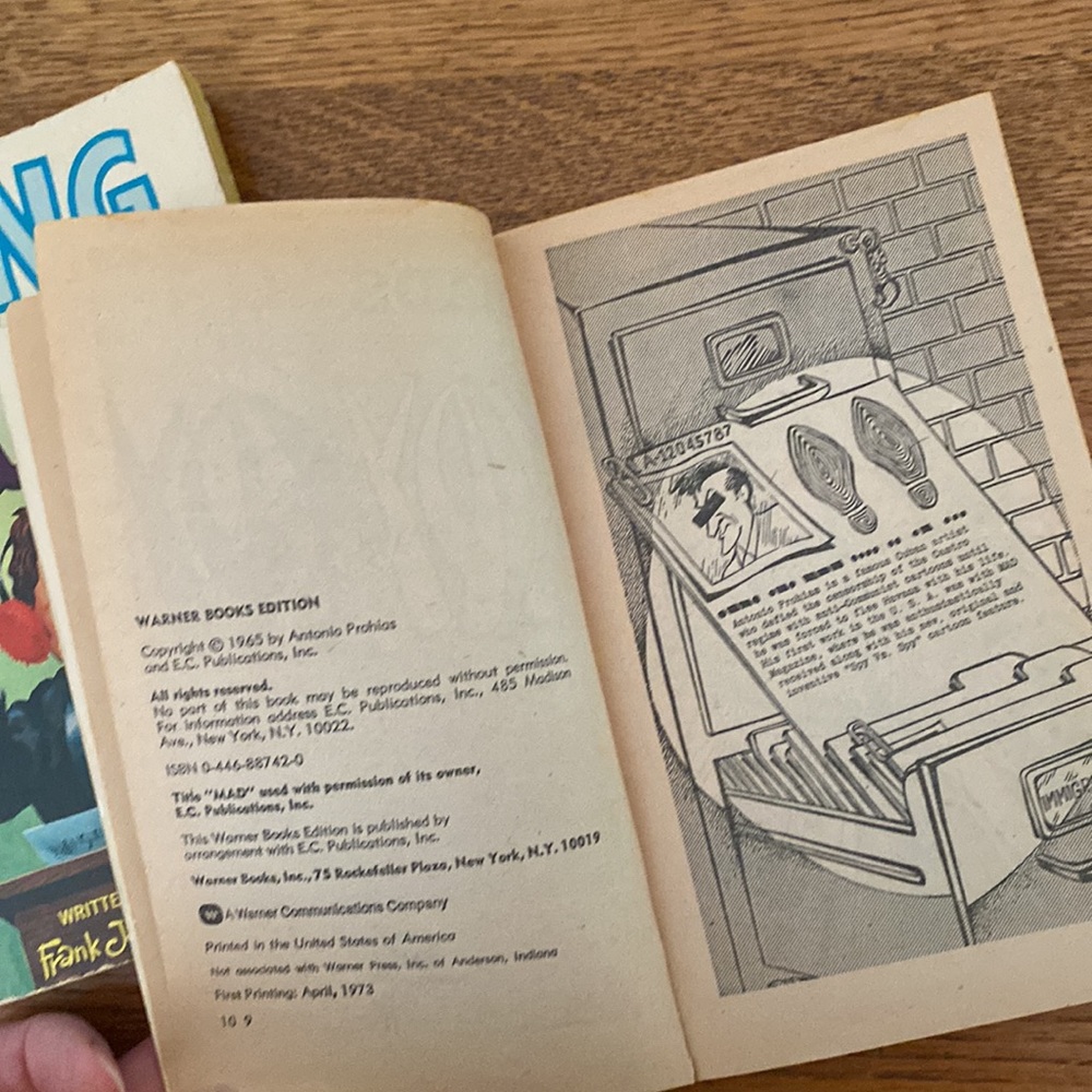 MAD Magazine Paperbacks - Picture 4 of 5